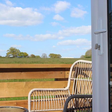 The Old Workshop - A Cosy Country Retreat Villa Gloucester Eksteriør billede